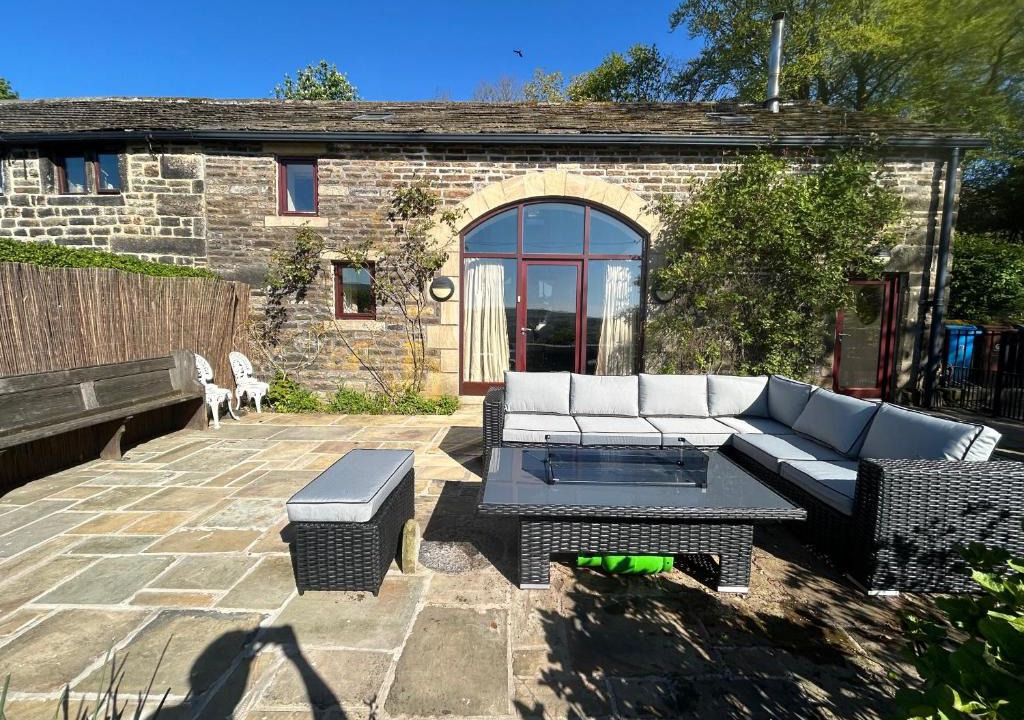 Uppermill House | Kirklea Barn