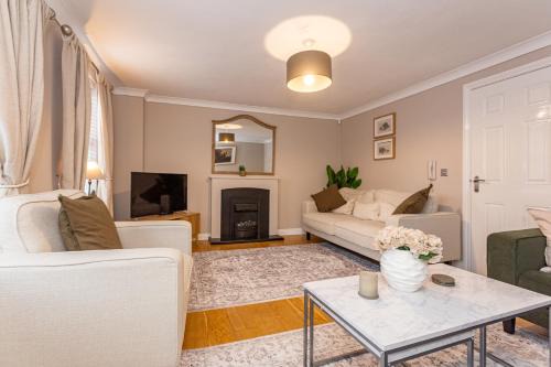 Durham House | Kirkwood Drive