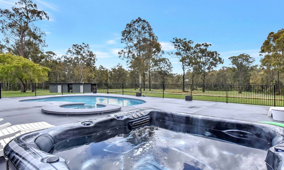 Kitchener House | Kitchener Country Estate with Pool Hot Tub on private acres that sleeps up to 18
