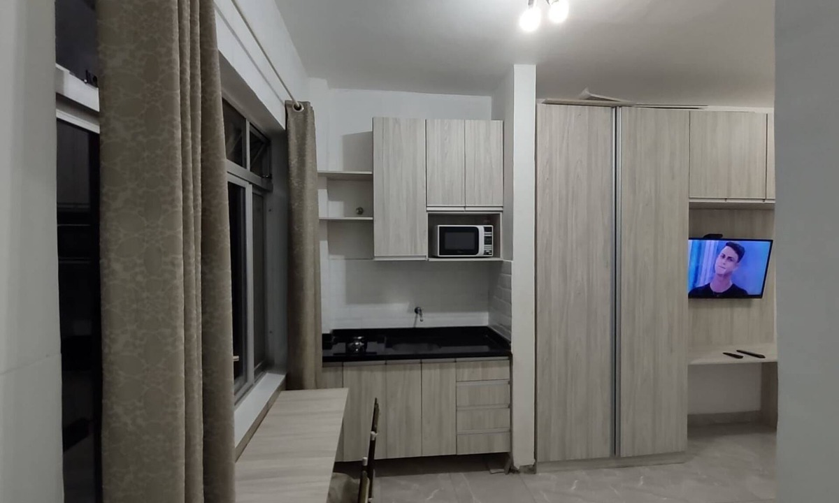 Matriz Apartment | Kitchenette Aconchegante no Centro de Curitiba. Ótimo Custo-benefício!