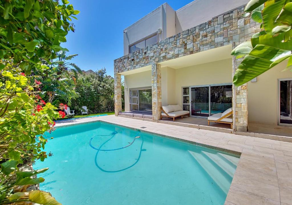 Sunset Beach Villa | Kite, Wind, Waves Beach Villa