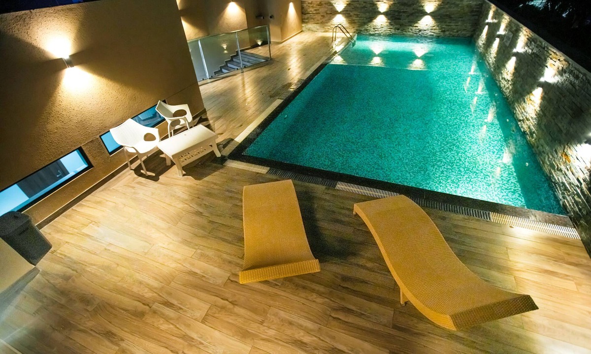 Thampanoor Hotel | Kkm International