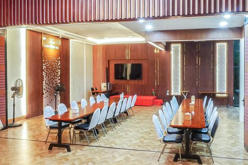 Uthai Thani Hotel | Klang Mueang Villa