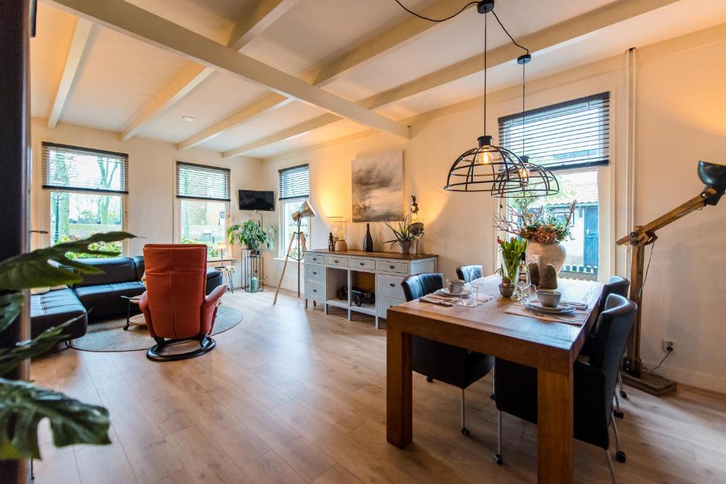 Ameland House | Klokkenluider (2p)