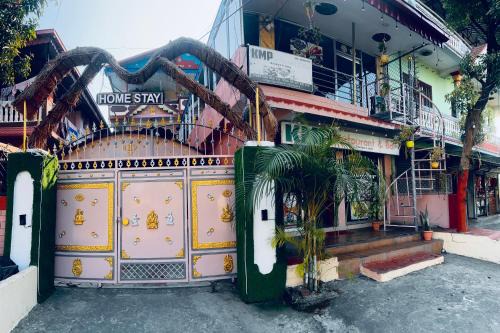 Bharatpur Hotel | KMP Garden Retreat & Bar