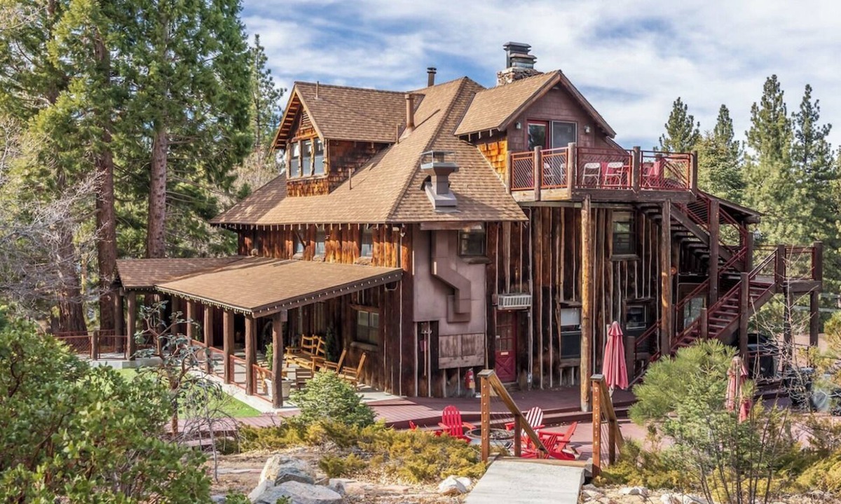 Big Bear Lake Hotel | Knickerbocker Mansion and Estates