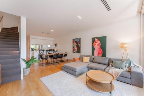 Norwood House | Koala Arcady Modern 3BR Norwood Retreat Near City - Koala Stay