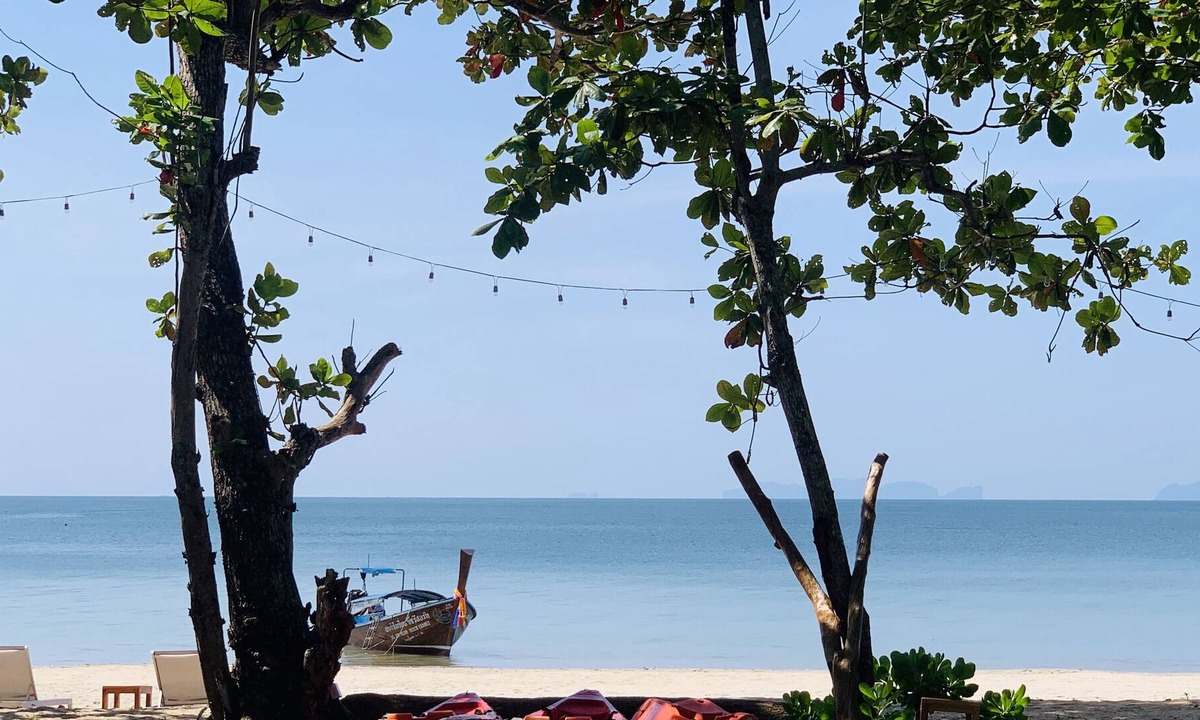 Nuea Khlong Hotel | Koh Jum Delight Beach
