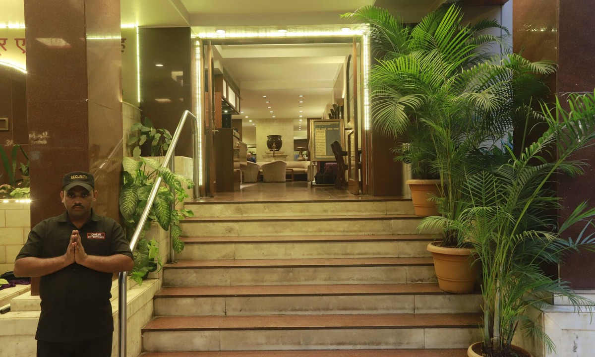 Shivajinagar Hotel | Kohinoor Executive