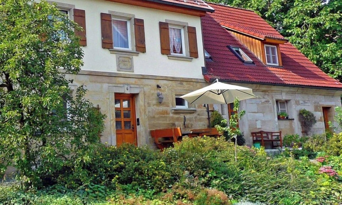 Bad Berneck im Fichtelgebirge Apartment | Komfortable Ferienwohnung für bis zu 5 Personen