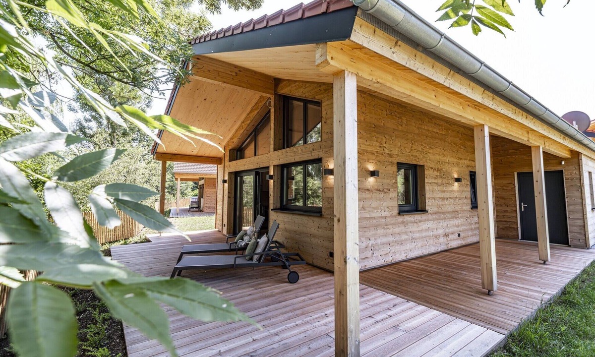 Hartkirchen Ski Chalet | Komfortables ebenerdiges Chalet im Vital Camp Bayerbach
