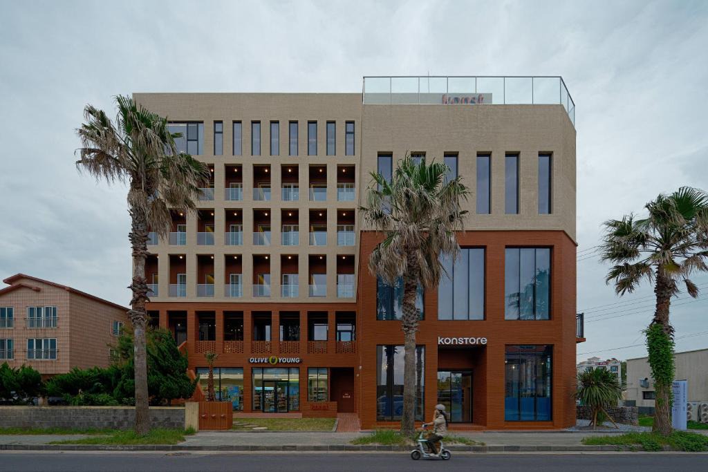 Hallim House | konst hotel