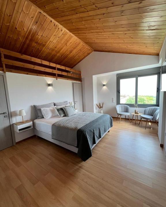 Kompi Apartment | Koroni Luxury Maisonette