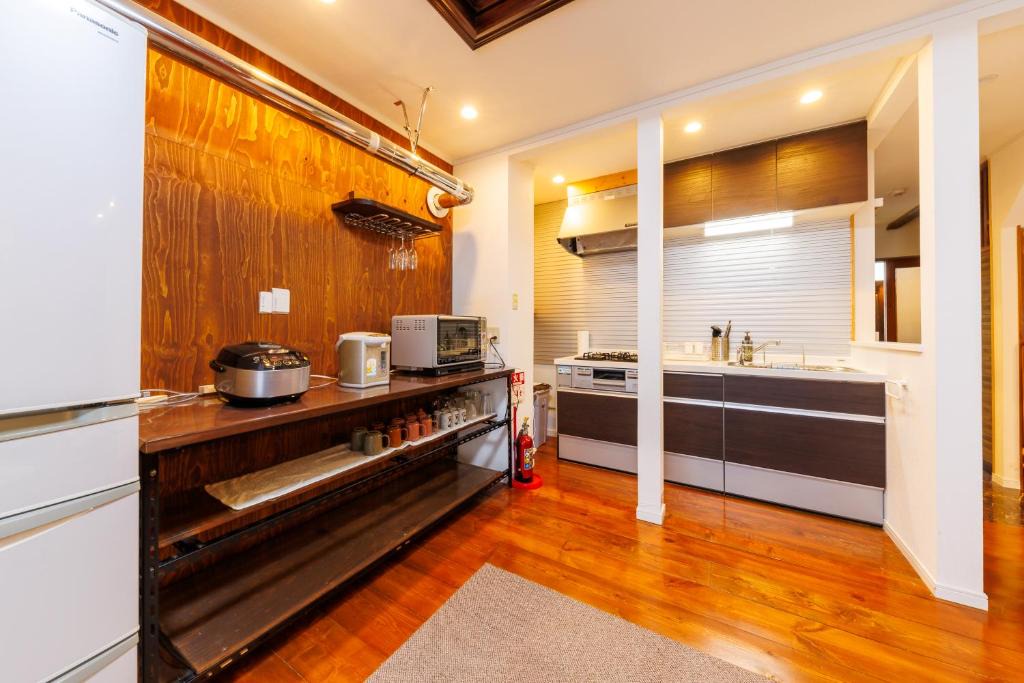 Nishi Apartment | Kotoni House