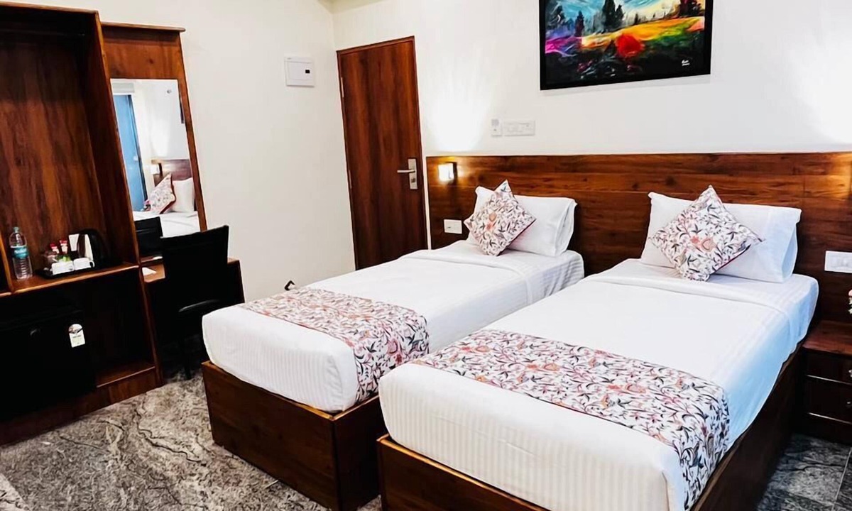 Sriperumbudur Hotel | Krishna's Inn