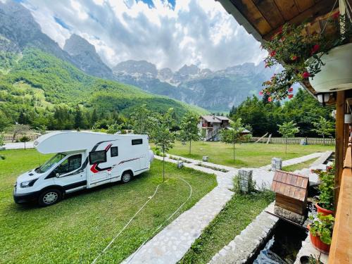Theth Bed & Breakfast | Krojet e Rrogamit