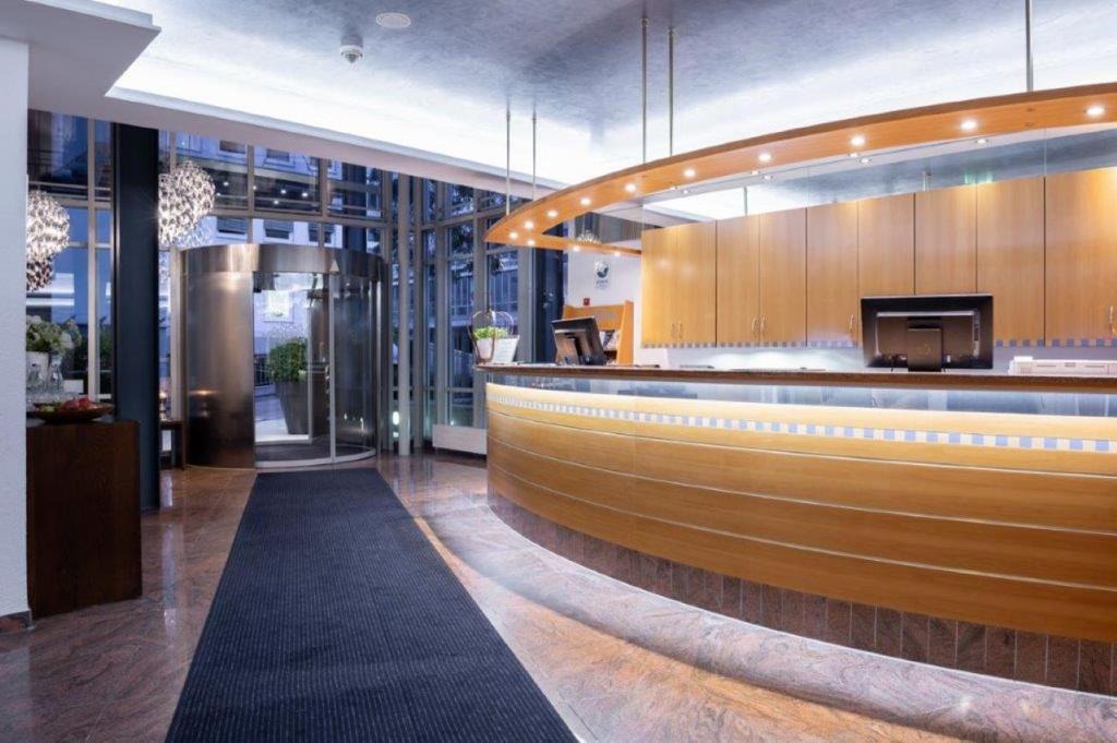 Hauptbahnhof Hotel | Kronenhotel