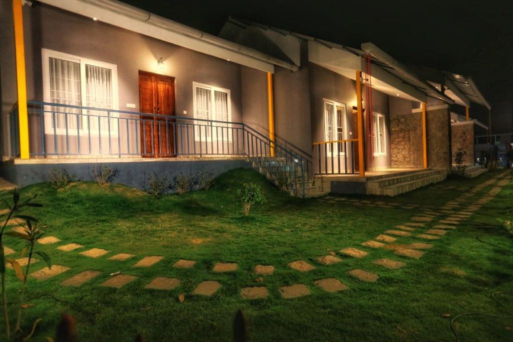 Devikolam Hotel | Kuhi The Mist