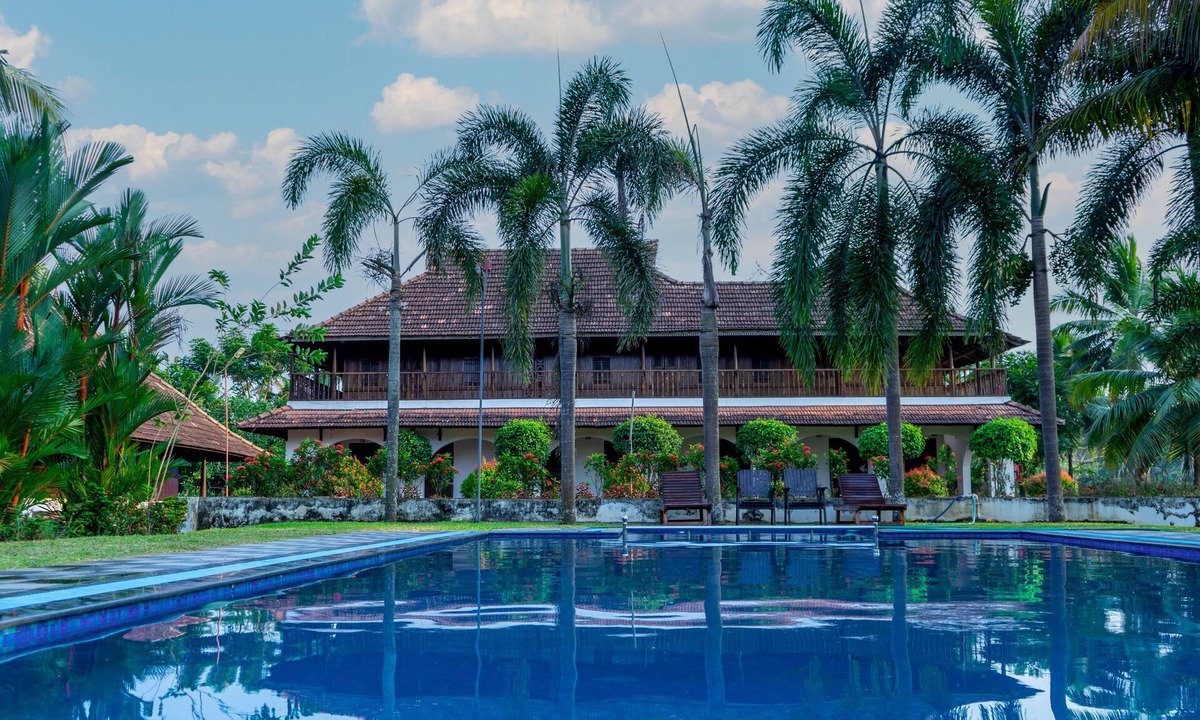 Andhakaranazhy Hotel | Kumarakom Heritage