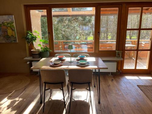 Kallmunz Apartment | KUNSTapARTment