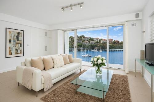 Kurraba Point Apartment | Kurraba Point Harbourside Studio Steps from Ferry - BADEN