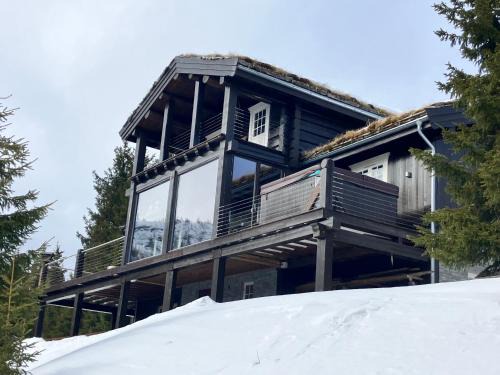 Hundorp House | Kvitfjell