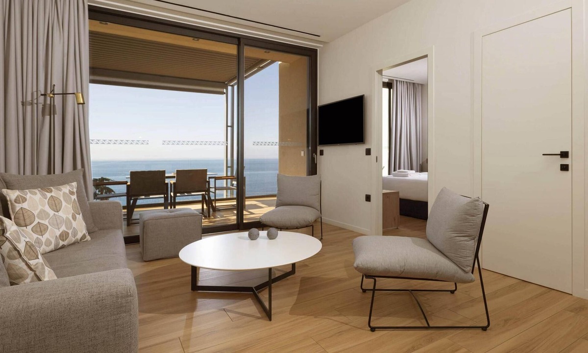 Lefktron Apartment | Kyma Deluxe 2 Bedroom Suite