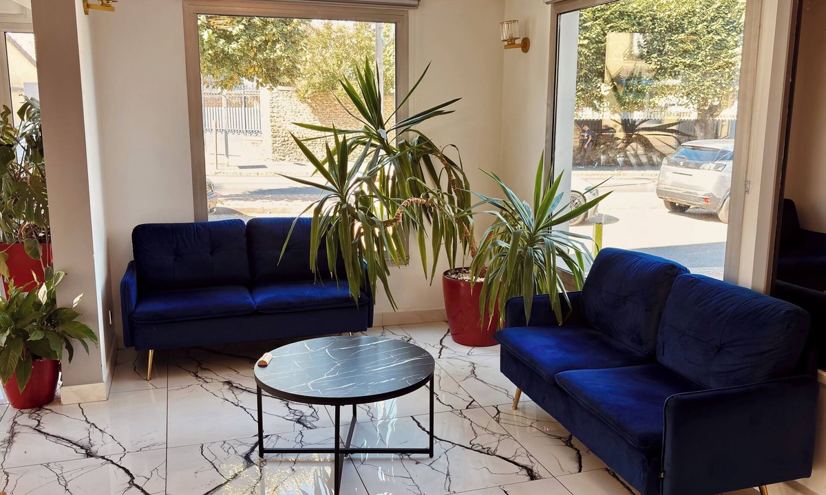 Arpajon Hotel | Kyriad Direct Arpajon