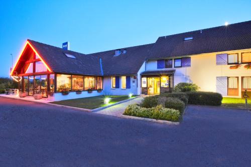 Saint-Genis-Pouilly Hotel | Kyriad Genève St-Genis-Pouilly