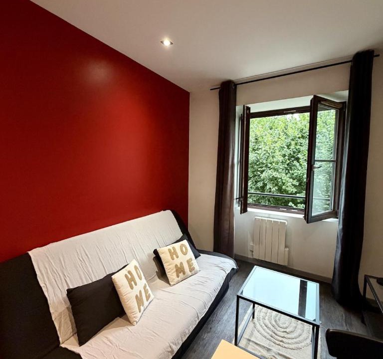Saint-Rambert Apartment | L'érable - Charmant Studio Proche de L'Île Barbe