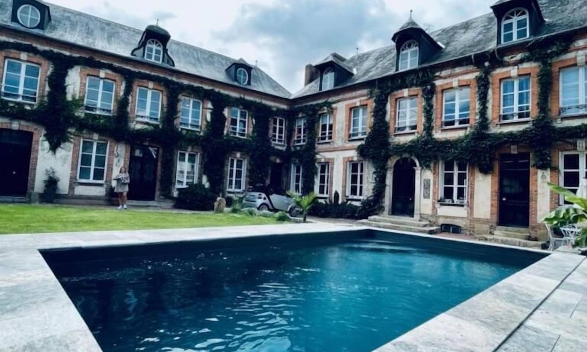 Rugles Hotel | L'ÉVIDENCE