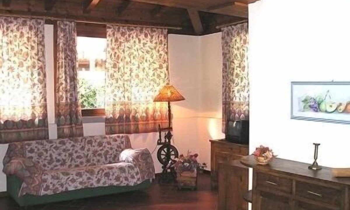 Monticelli Brusati Cottage | L' ARNIA "LE MARGHERITE" apartment 4 pers. ground floor CIN IT017112C2DKFHAPU9