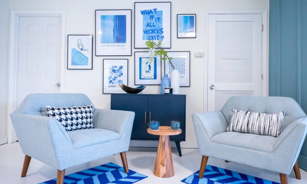 Lawrence Apartment | [L] Blue Loft- 4 Min from KU/Mass/Very Private!