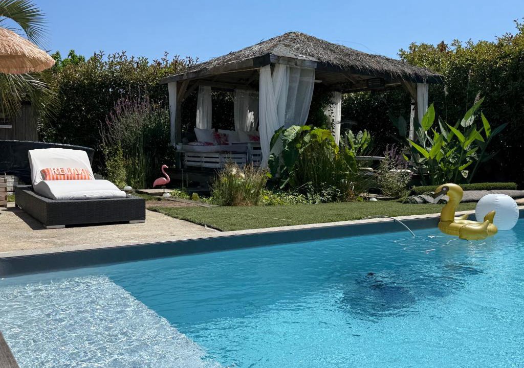 Audenge House | L Effet Mer Cocon climatisé avec piscine terrasse et jardin privé Audenge