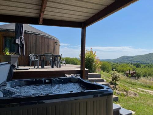 Saint-Vincent-de-Cosse House | L'Insolite de charme avec Spa et Panorama ! Proximité Sarlat