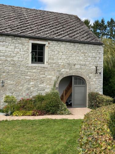 Mettet House | L' Instant d' une nuit