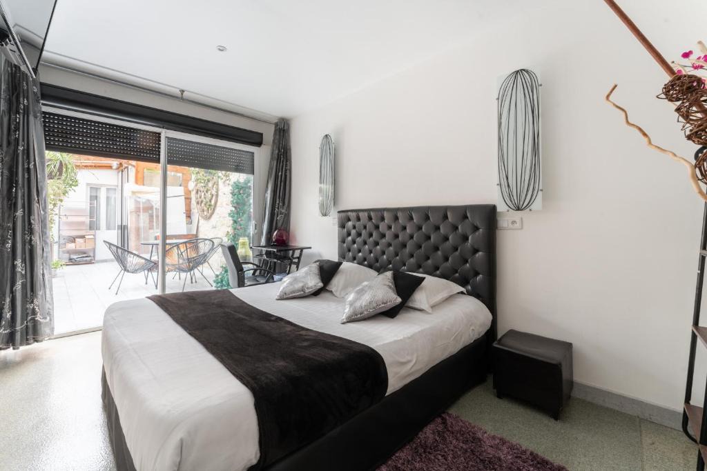 Plaisance Hotel | L'Oasis Montparnasse