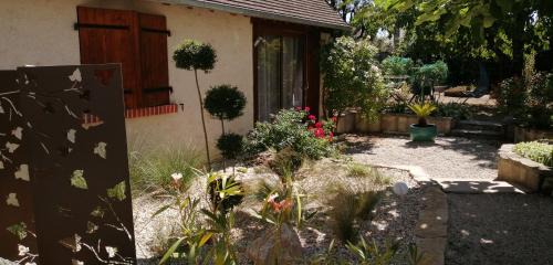 Nouan-sur-Loire Bed & Breakfast | L'Orme Seul, Gîte