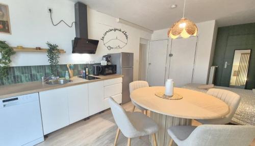 Vertaizon Apartment | La Bâtisse de Chignat #Charme#Parking