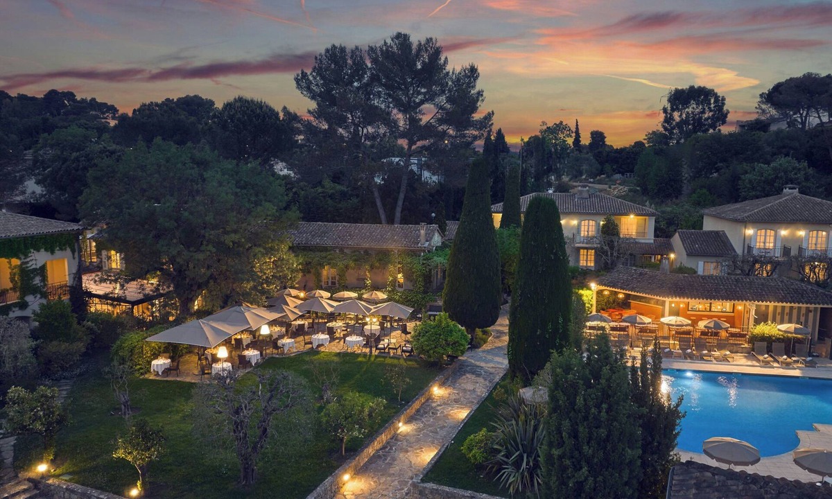 Mougins Hotel | La Bastide de Mougins, a Tribute Portfolio Hotel