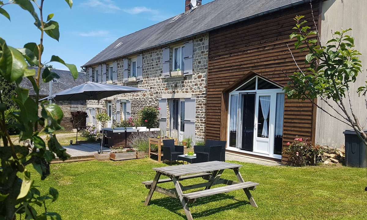 Ger Bed & Breakfast | La Bastide Du Bonheur