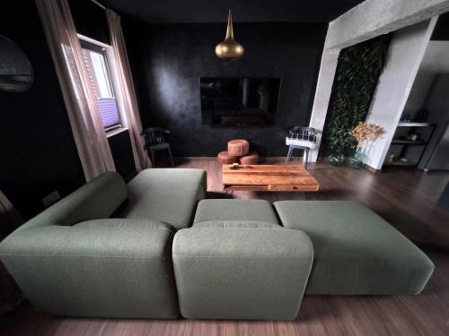 Zafra Old Town Apartment | La Black Casa