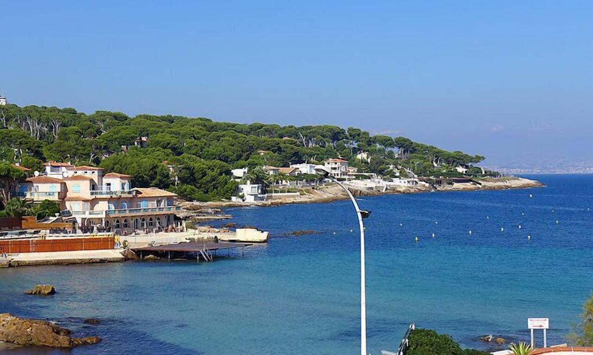 Cap-d'Antibes Apartment | La Bouée by Interhome