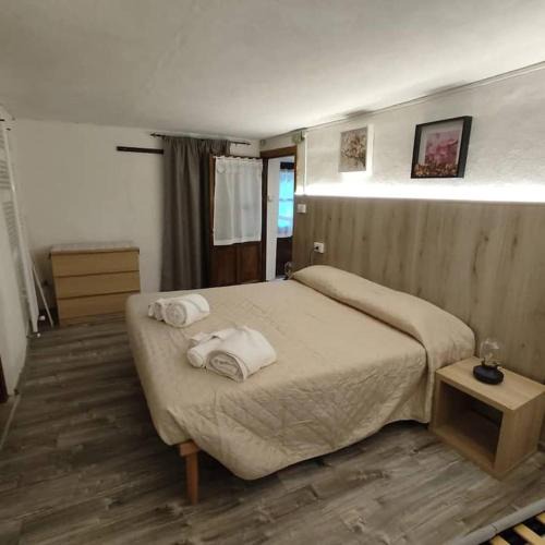Locana Apartment | La ca veja