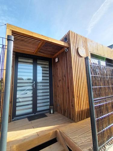 Pithon Apartment | La Cabane de Camille