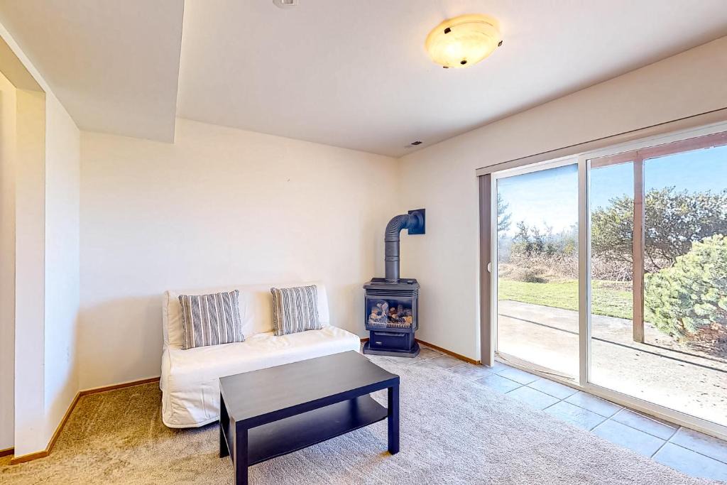 Oak Harbor Apartment | La Cana Street Leisure In Law Suite