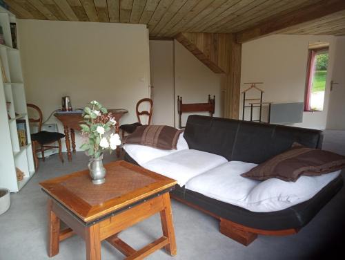 Samatan Bed & Breakfast | La Canette de Phil - Chambre d'hôtes, Indépendante - Vue sur piscine