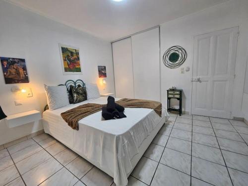 Le Bourg Apartment | La Casa D'Eole YourHostHelper