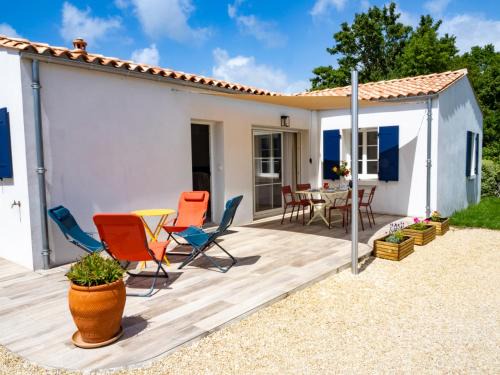 Le Chateau-d'Oleron Villa | LA CASA DE BABOU