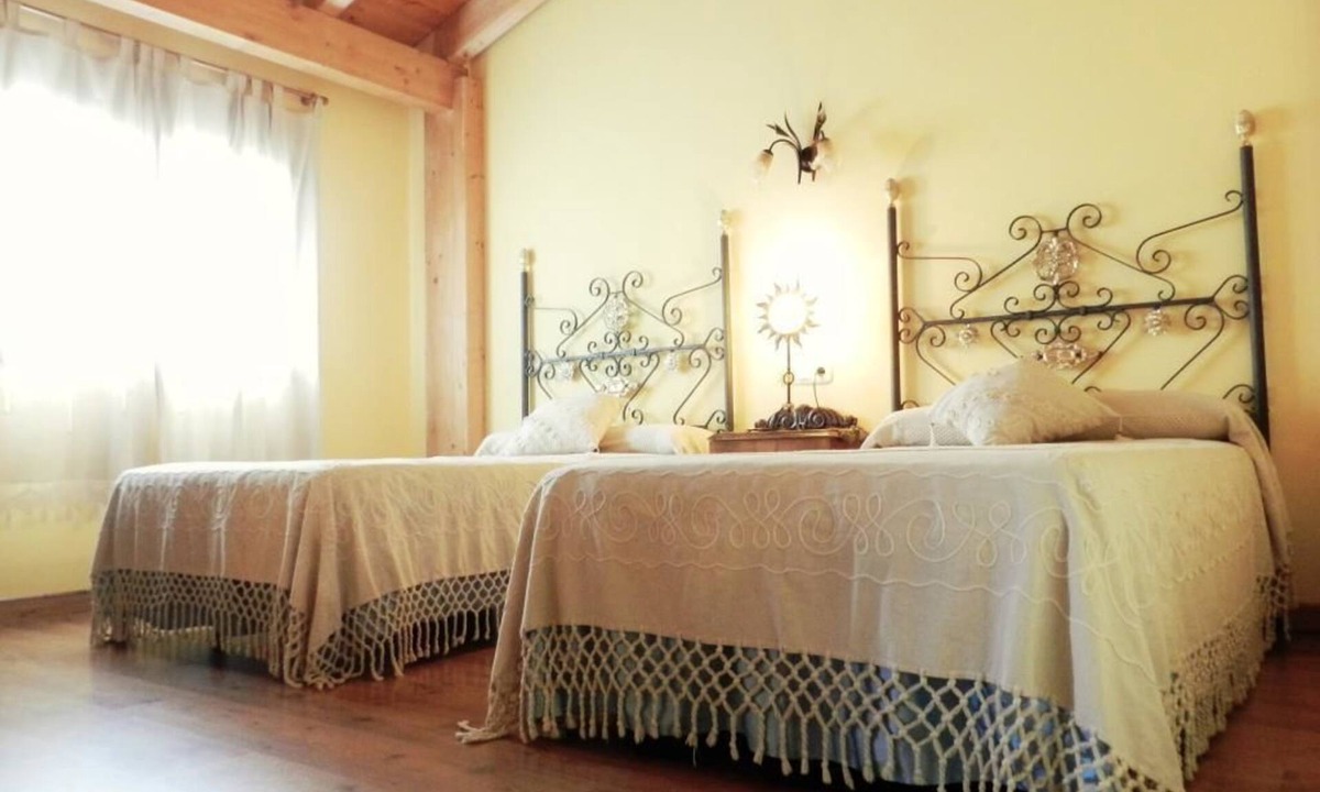 Carrizo De La Ribera House | La Casa de la Pradera
